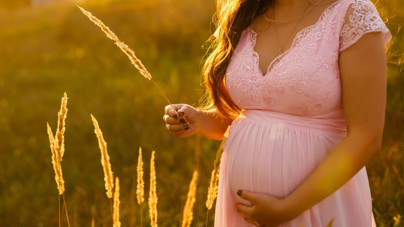 Sunset walks – pregnant during COVID-19 pandemic